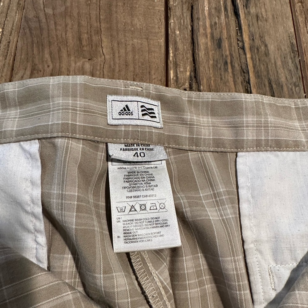 Adidas Shorts Mens 40 Tan Plaid Casual Summer Outdoors Sports Golf Logo Men